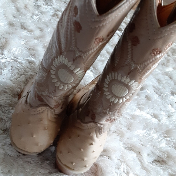 Tan Cream Rogers Boots Cowboy boots, size 7 - Picture 15 of 16